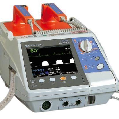 Technologie de Santé : Defibrilateur NIHON KOHDEN